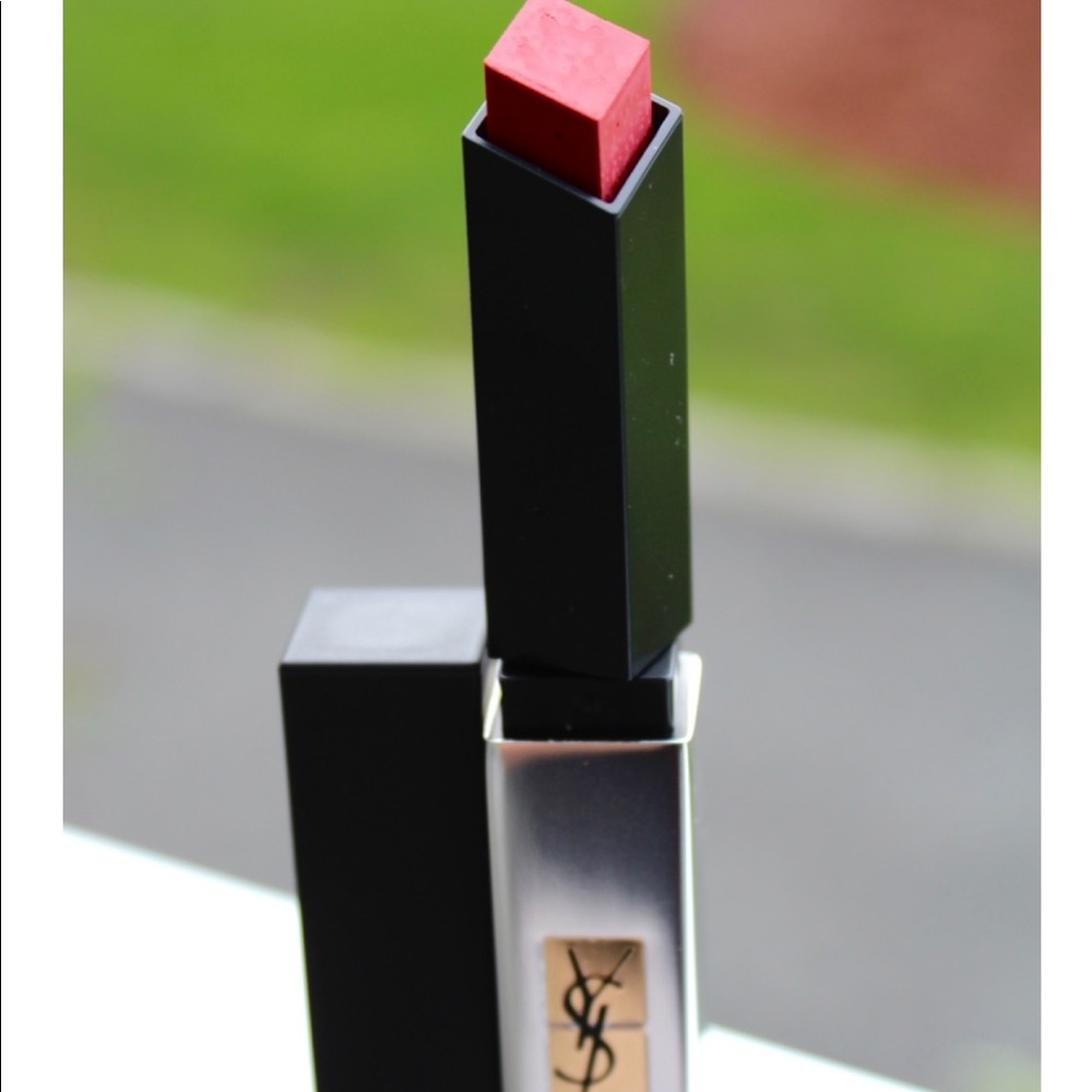 YSL ROUGE PUR
COUTURE
THE SLIM
SHEER MATTE
SHADE
#112 Raw Rosewood